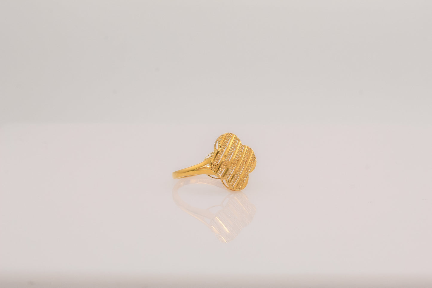 21K Gold Clover Ring