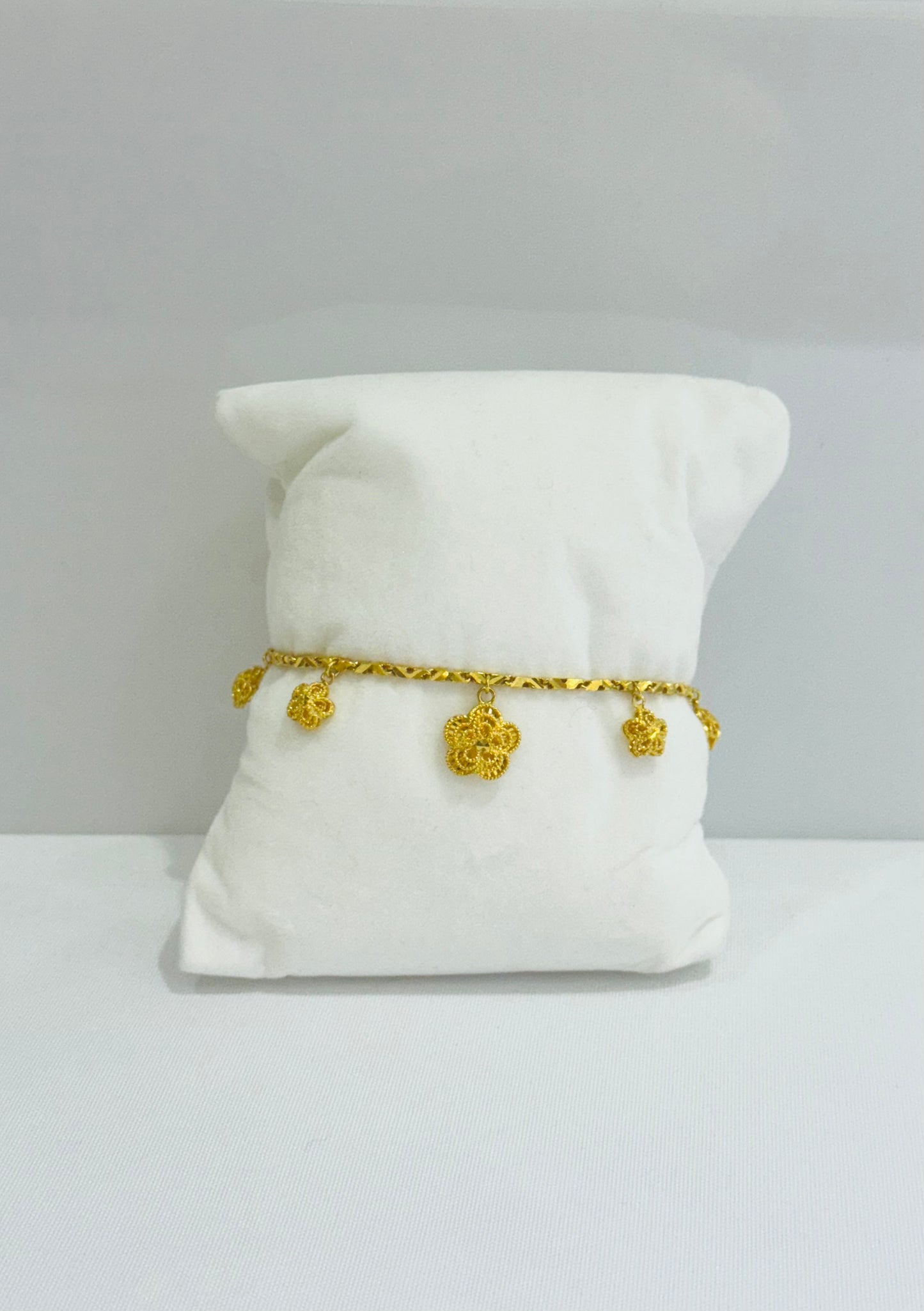 21K Gold Flower Charm Bracelet