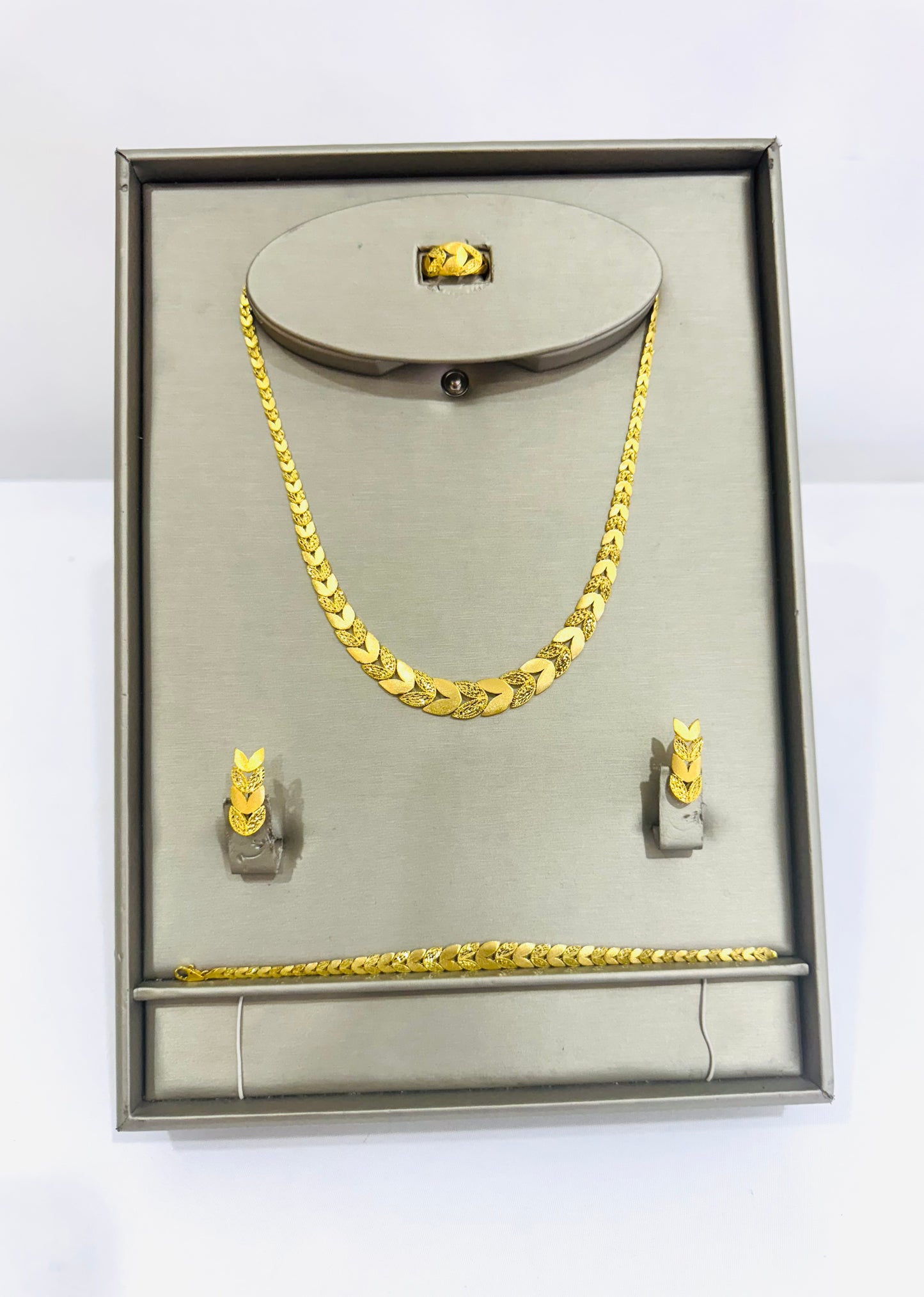 21K Gold Leaf Engagement Set