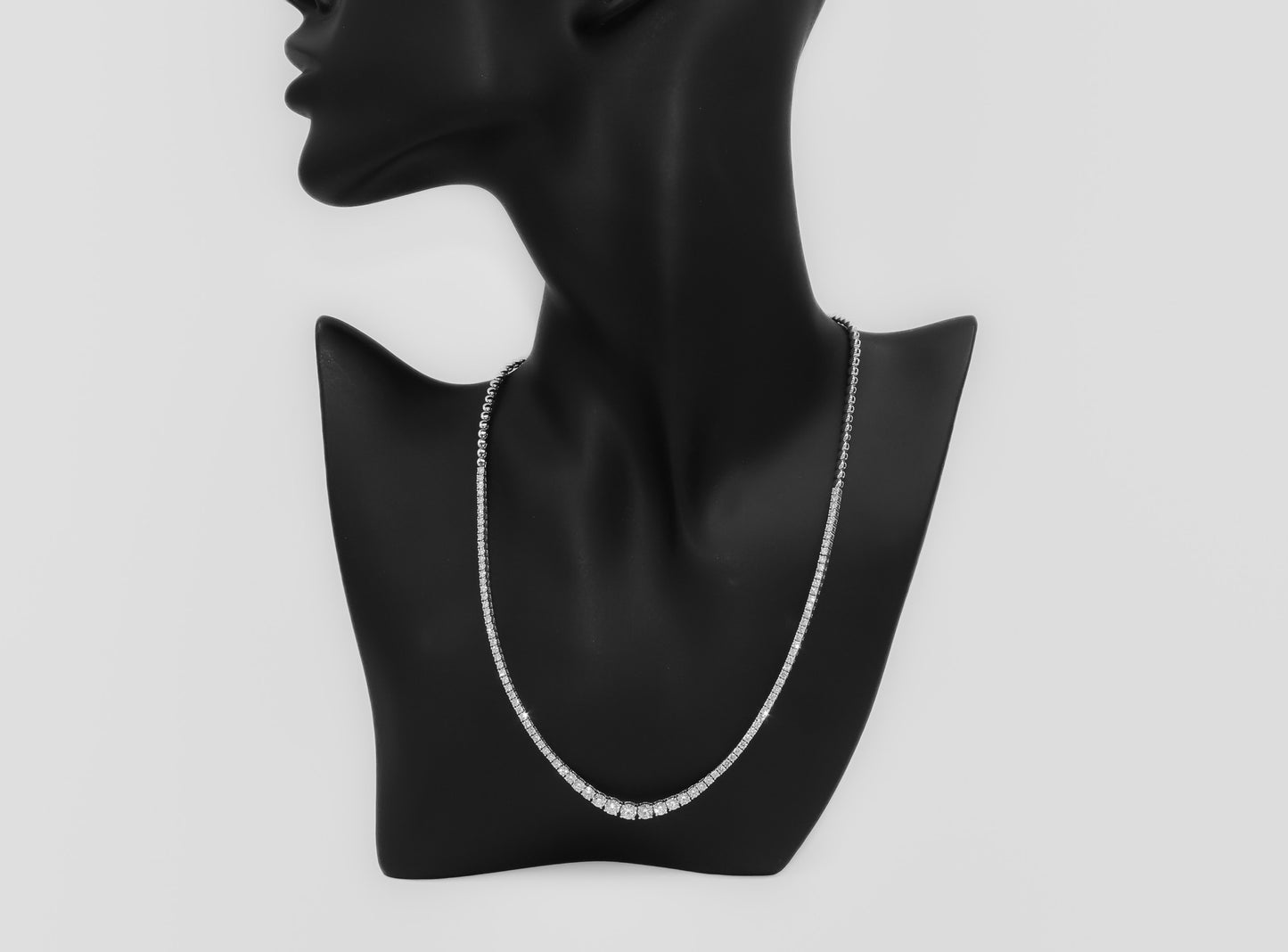 18K White Gold Graduated Diamond Necklace