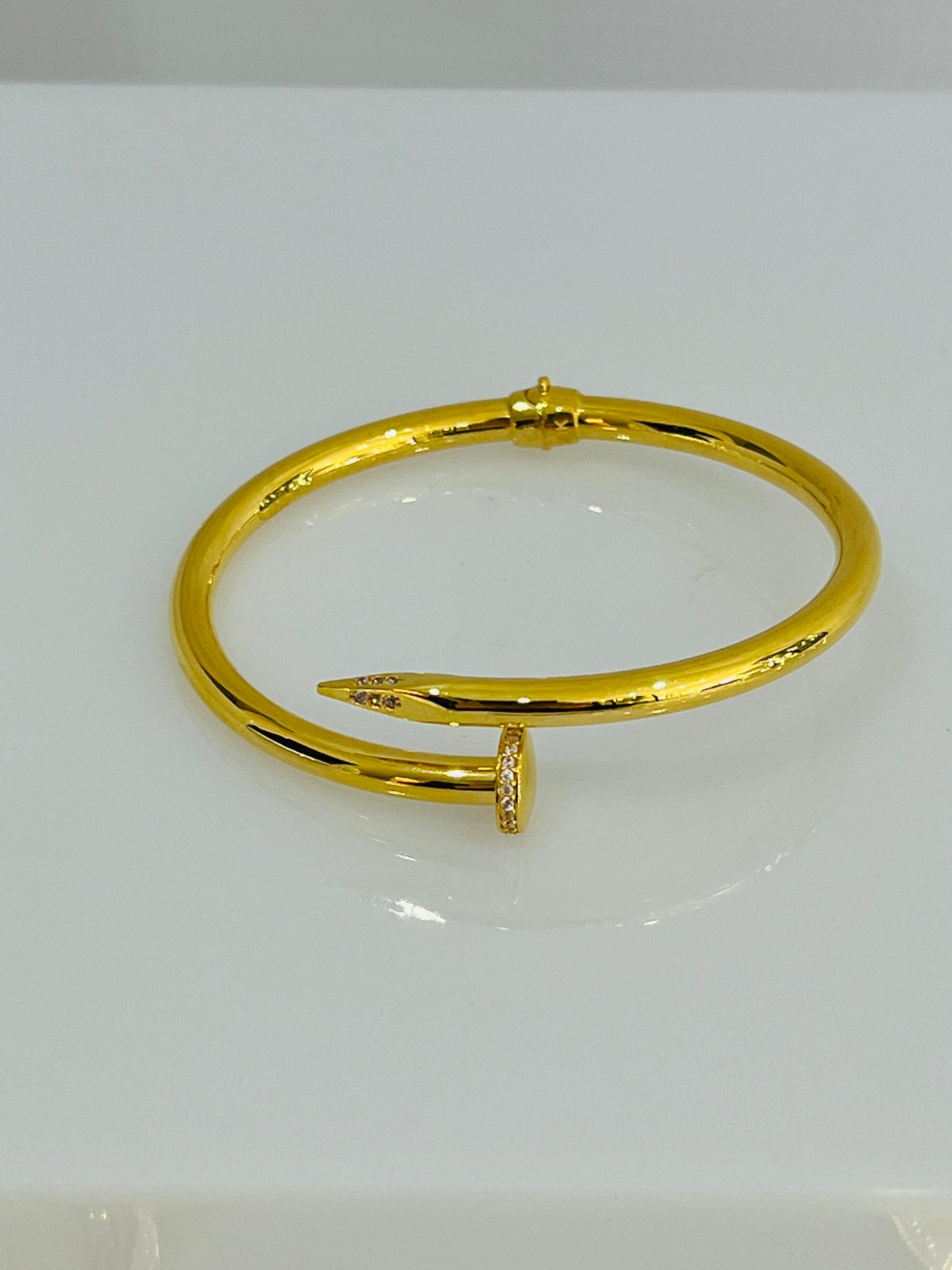 21k Gold Bangle Bracelet