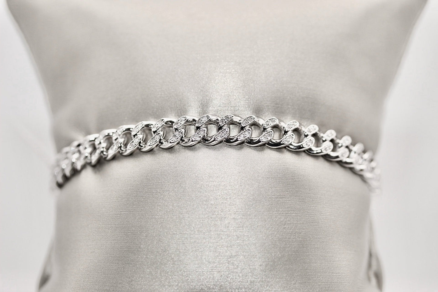 14k White Gold .33 Carat Diamond Bangle Bracelet