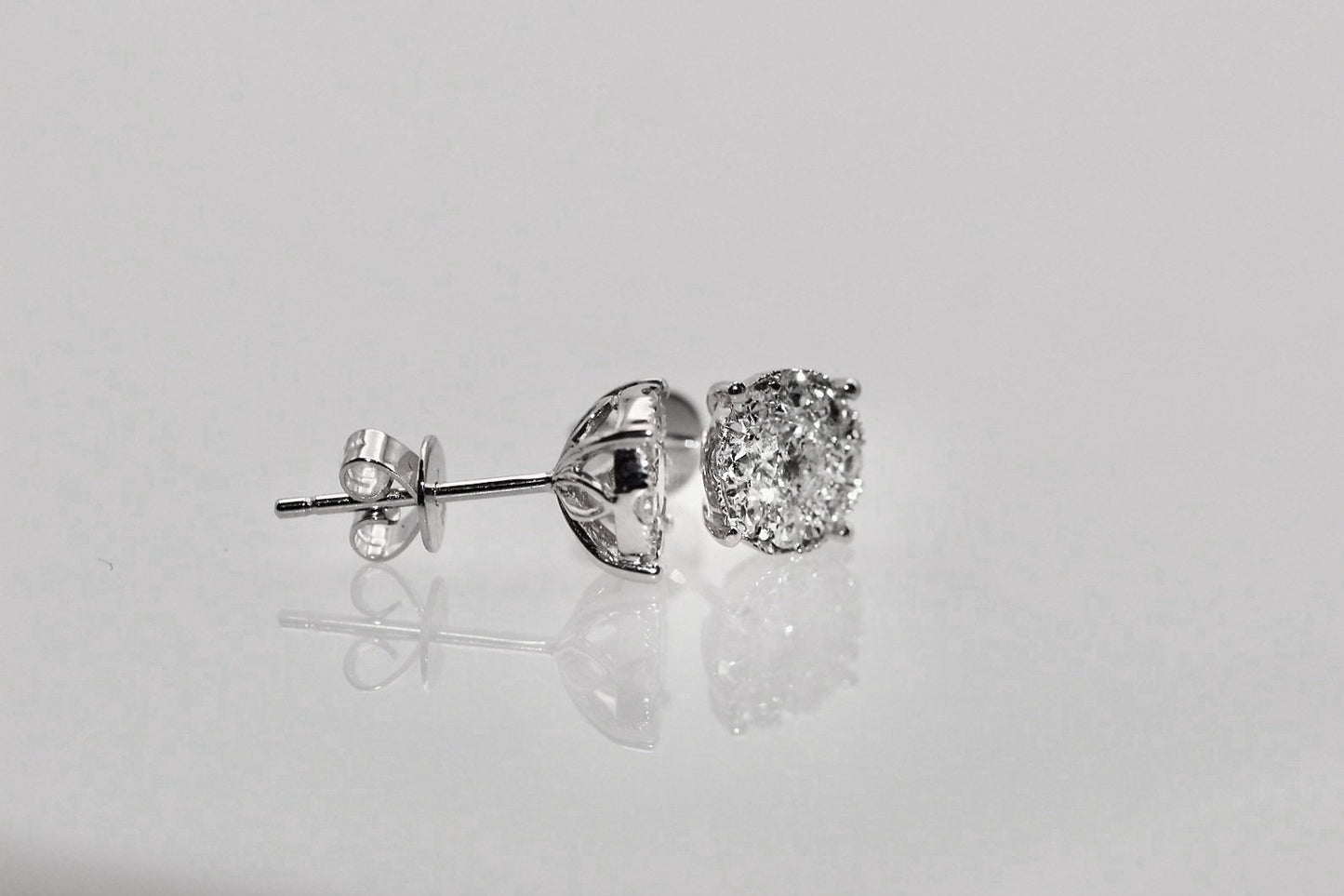14K White Gold Diamond Stud Earrings