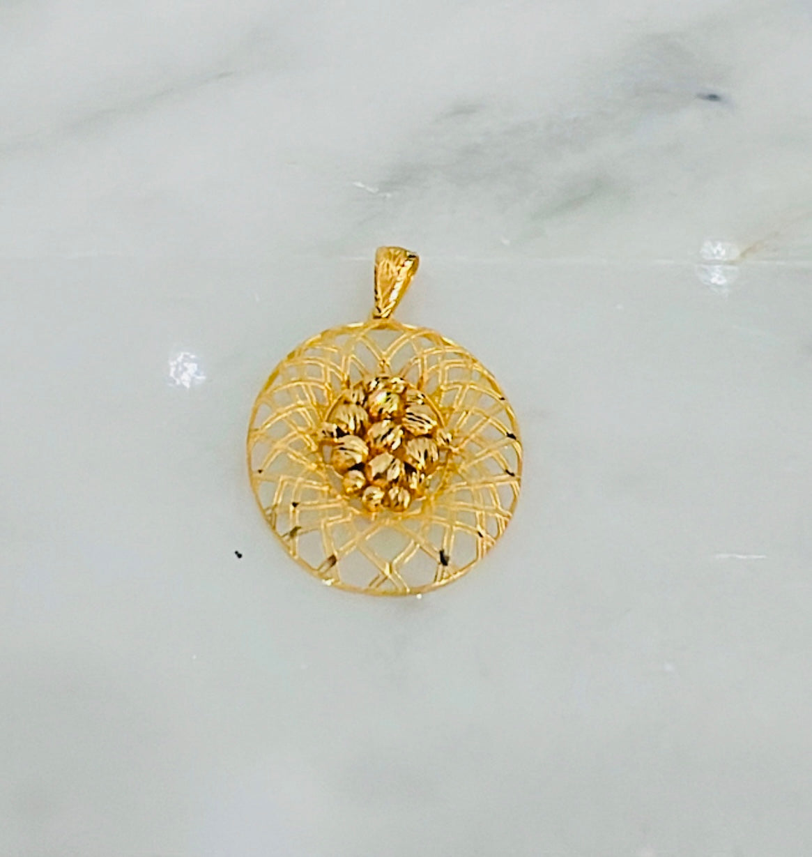 21k Gold Oval Pendant