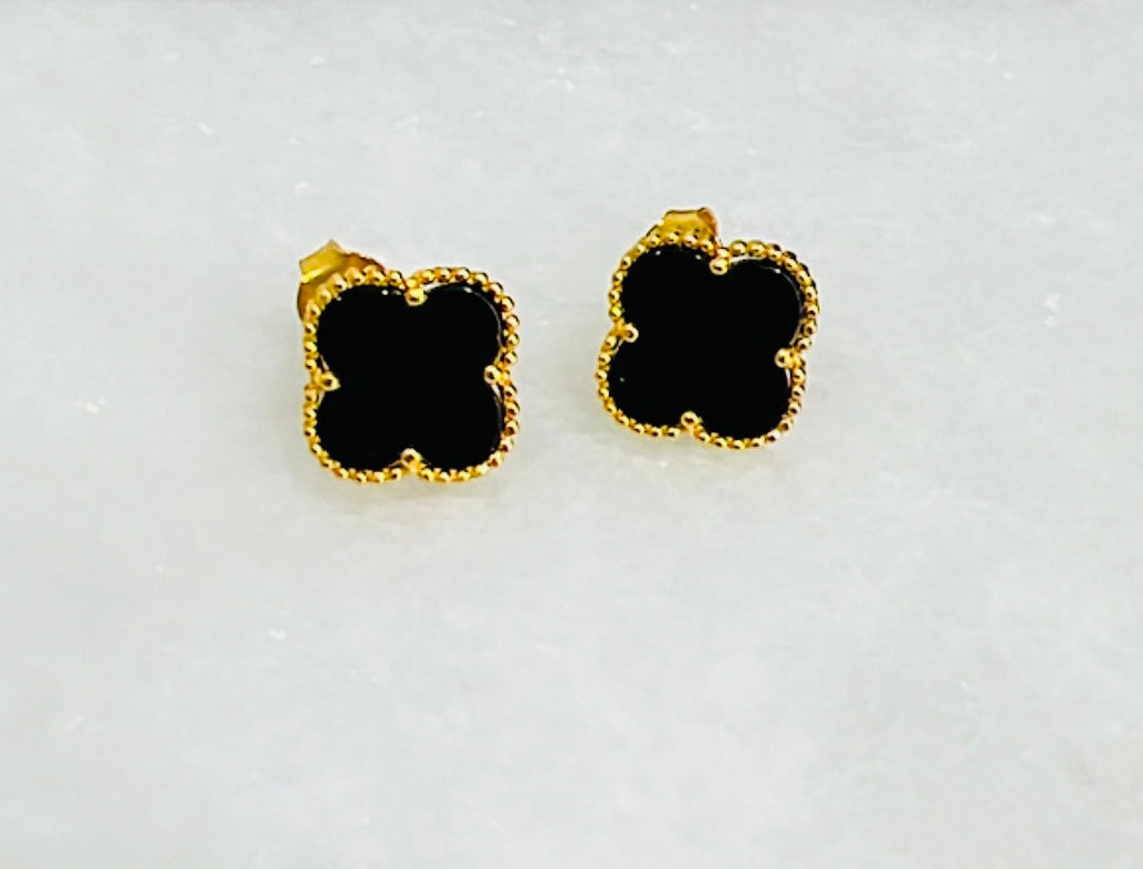 21k Gold Onyx Clover Earrings
