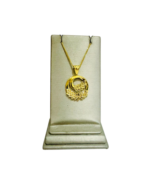 21k Gold Swirl Leaf Pendant