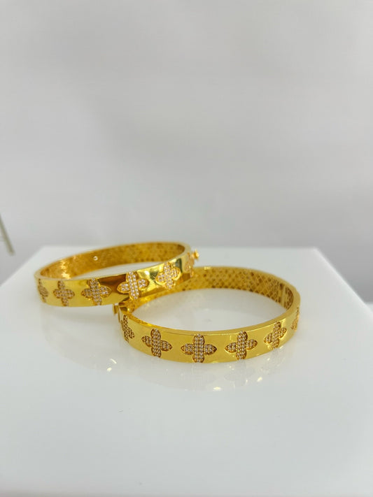 21k Gold Bangle Bracelet