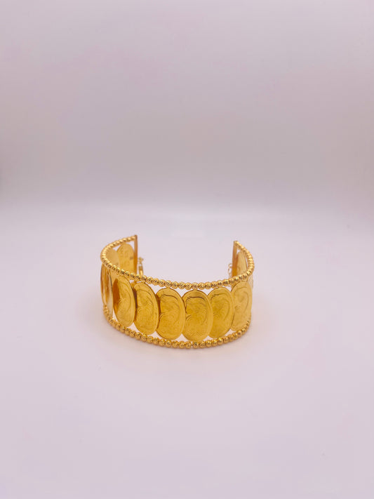 21k Gold Himo Ounsa Bracelet