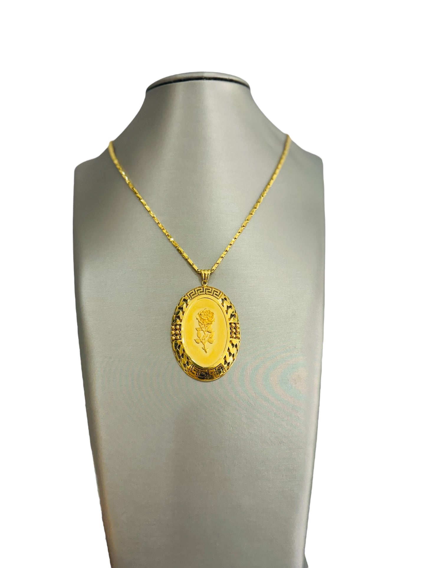 21k Gold Large Rose Pendant Necklace