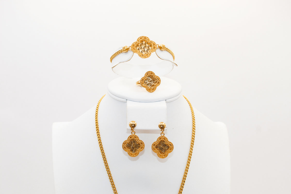 21K Gold Clover Set