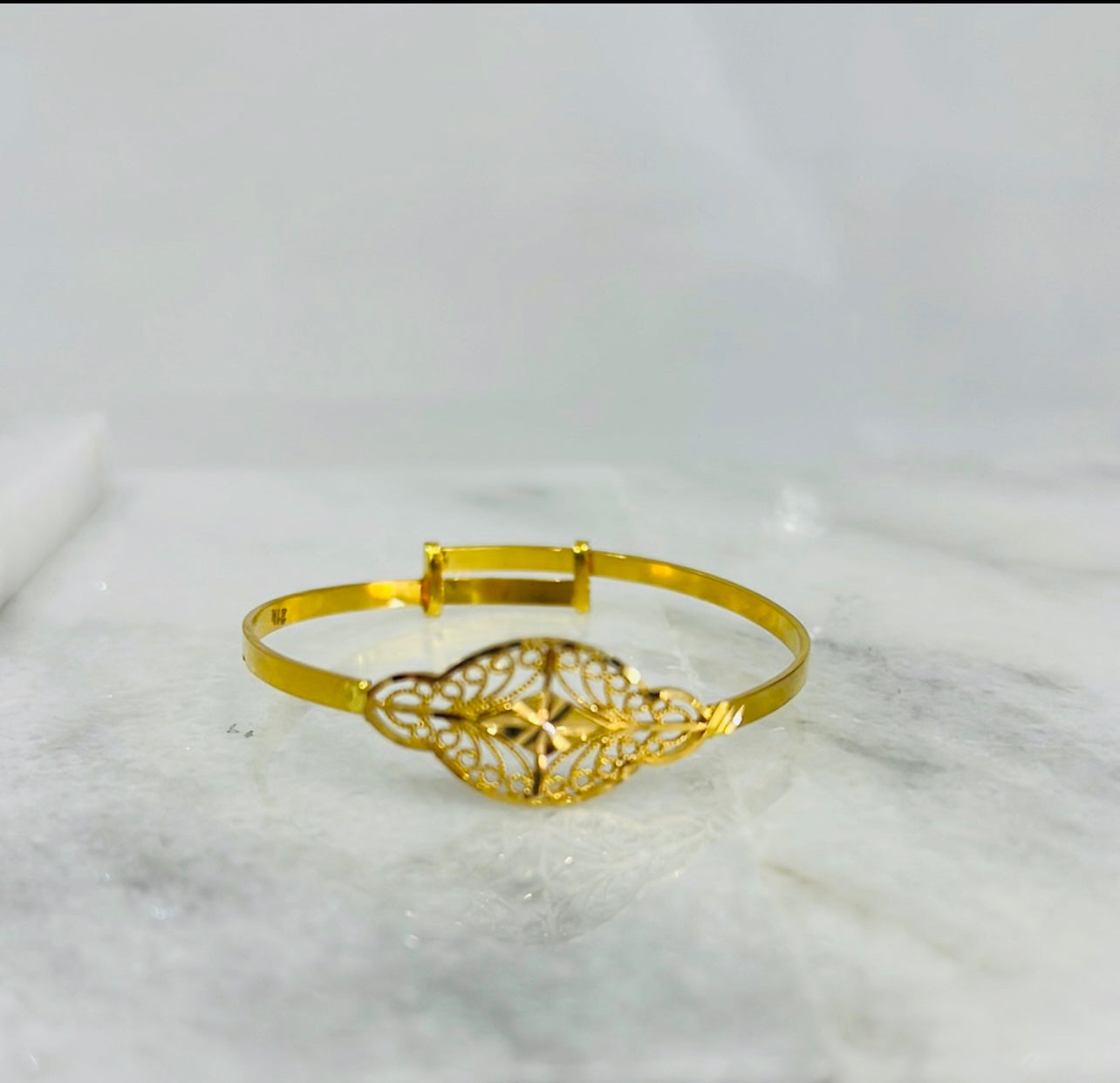 21k Gold kids Bangle Bracelet