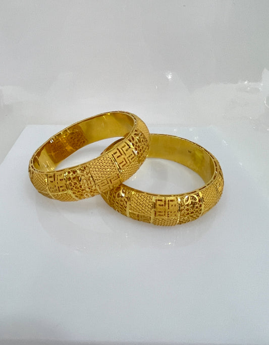 21k Gold Wide Bangles