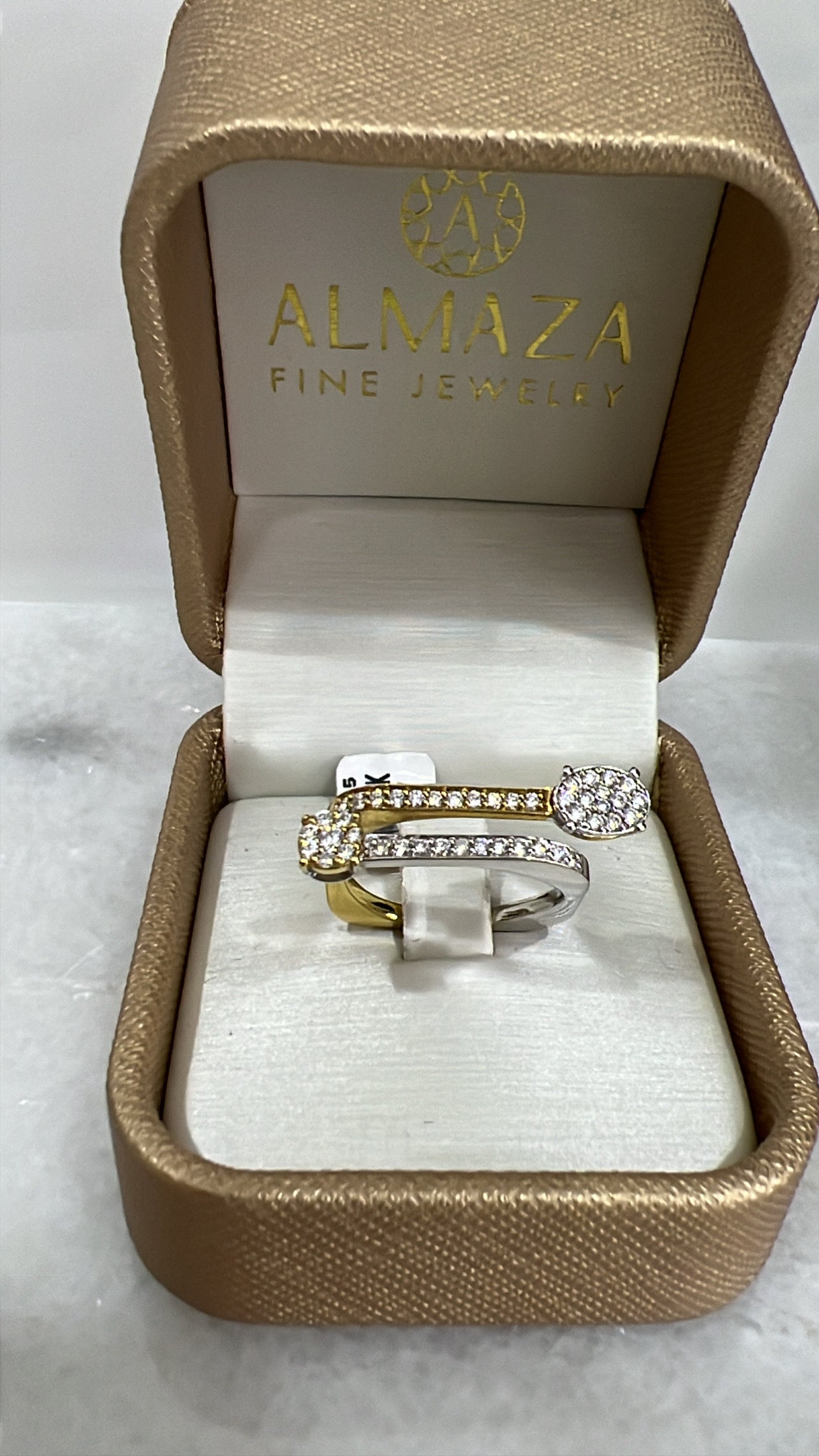 18k Two Tone Gold Diamond Ring