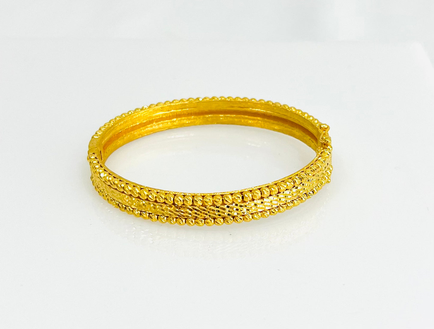 21k Gold Himo Bangle