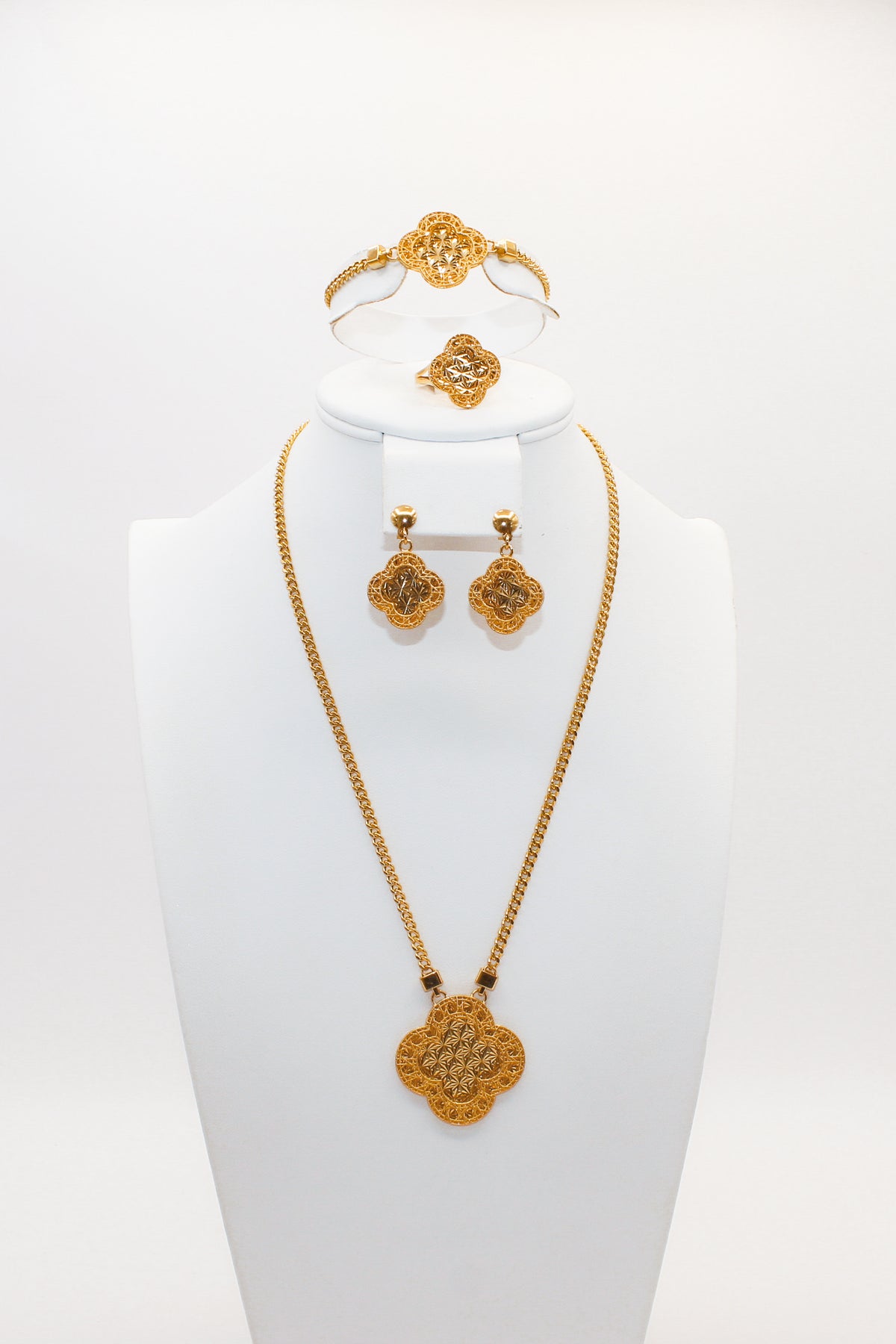 21K Gold Clover Set