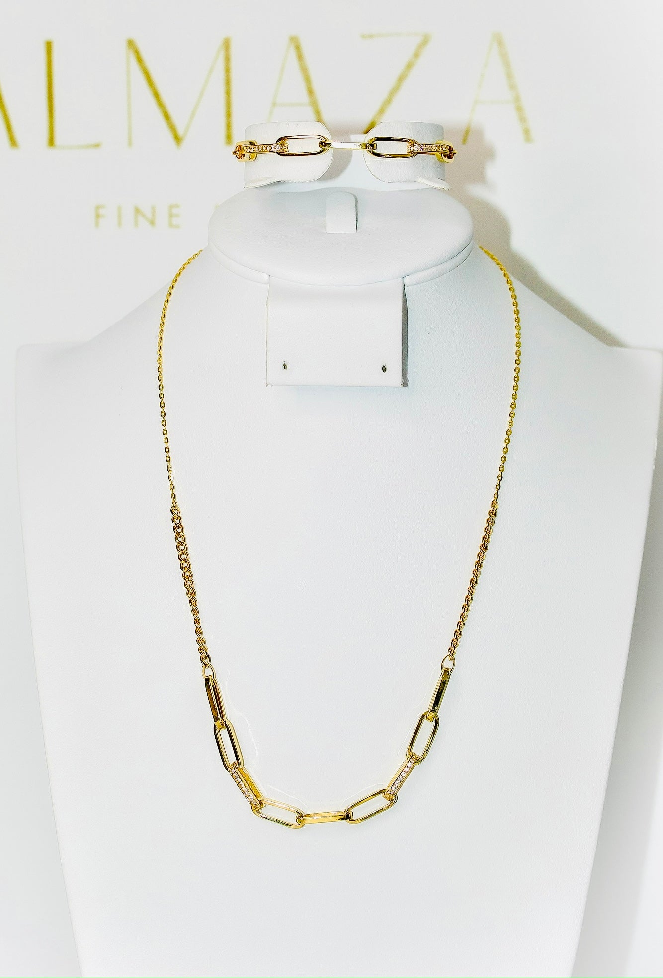 18k Gold Studded Clip Chain Set