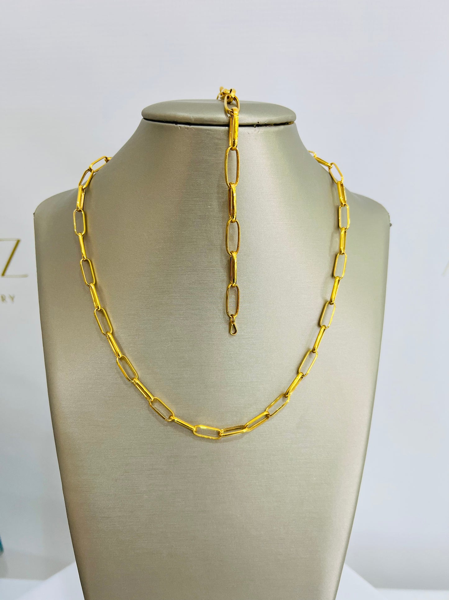 21k Gold Clip Chain Set