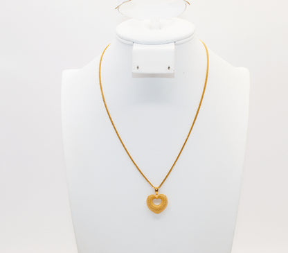 21K Gold Heart Necklace, 5.55 g