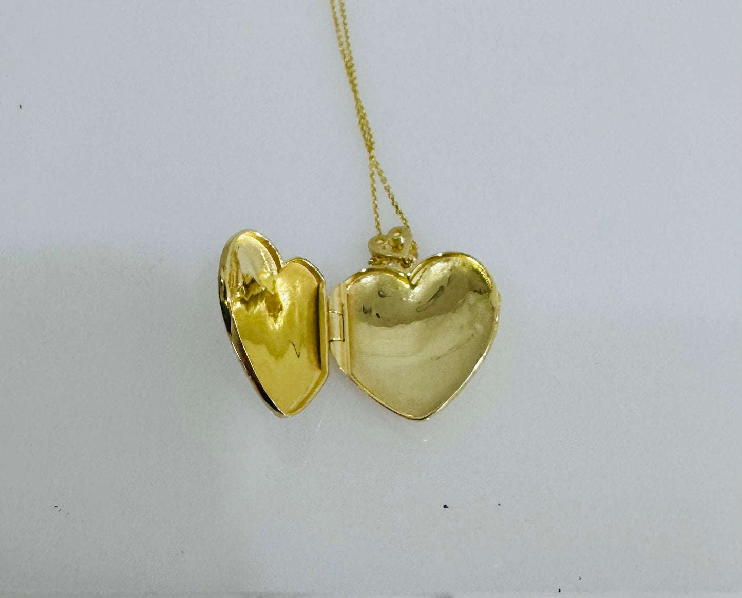 14k Hold Heart Locket Necklace