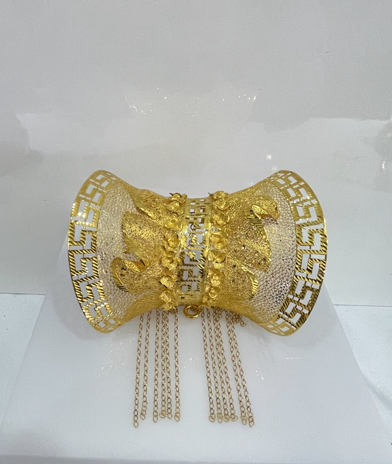 21k Gold Hand Bracelet
