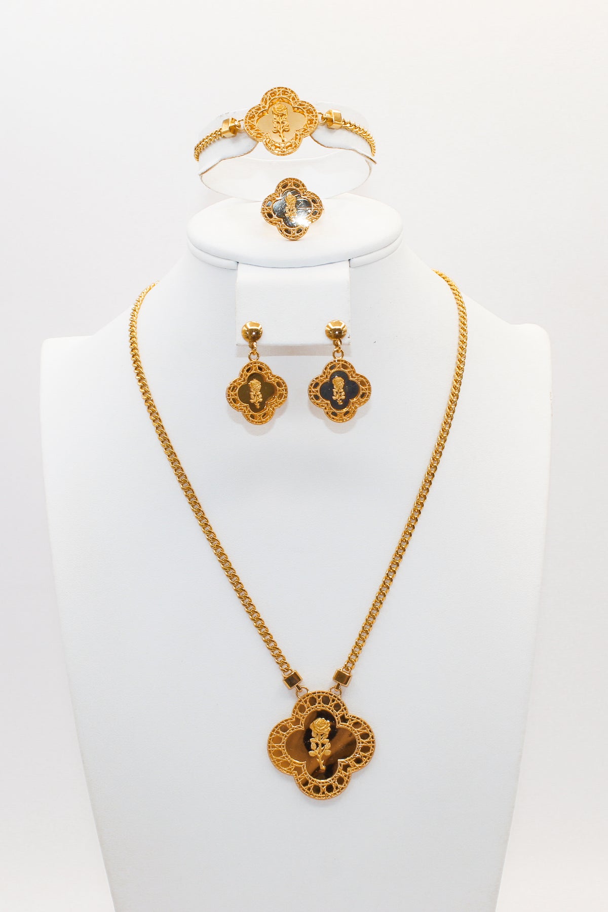 21K Gold Flower Clover Set