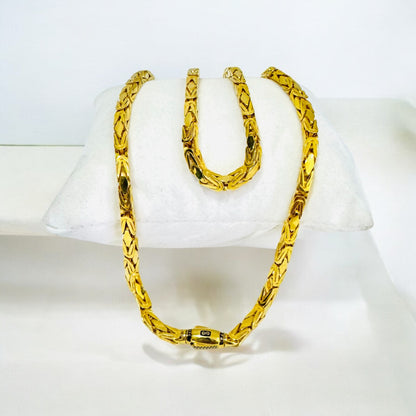 21K Gold Boxed Byzantine Monaco Chain Necklace