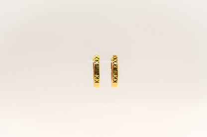 21K Gold Oval Small Hoop Earrings