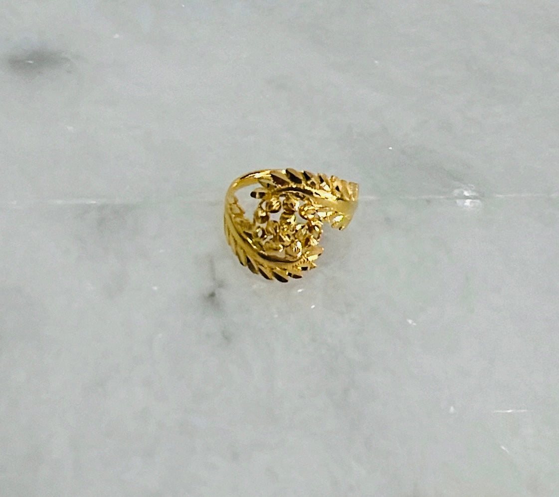 21k Gold Leaf motif ring