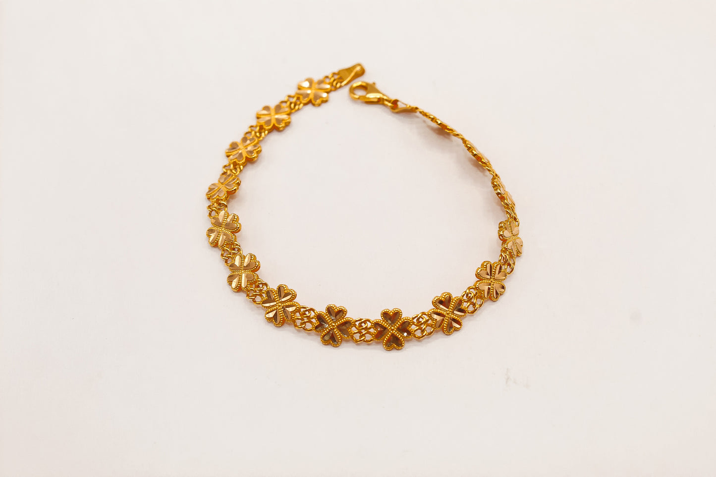 21k Gold Flower Bracelet