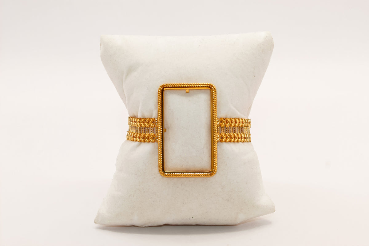 21K Gold Ounsa Frame Bracelet