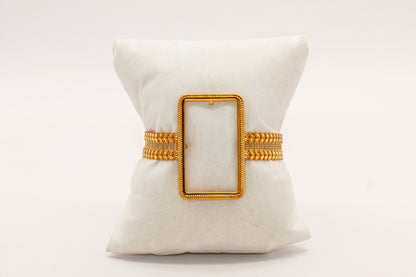 21K Gold Ounsa Frame Bracelet