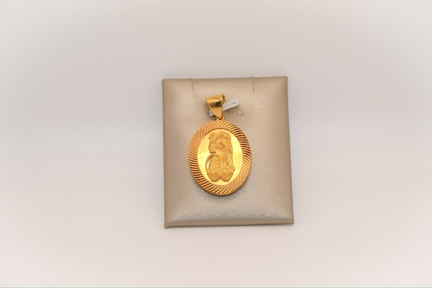 21k Gold Lady Fatuna Pendant