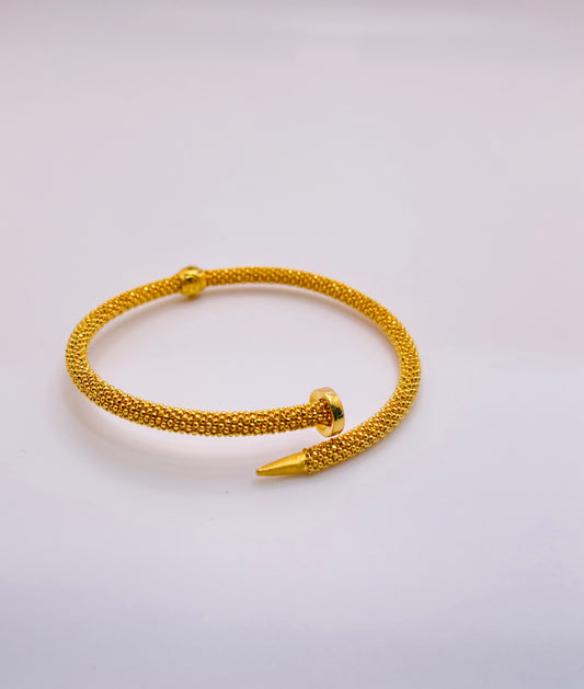 21k Gold Himo Nail Bracelet