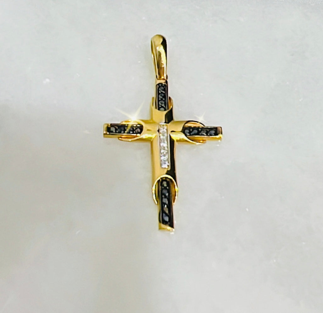 18k Gold Cross Pendant