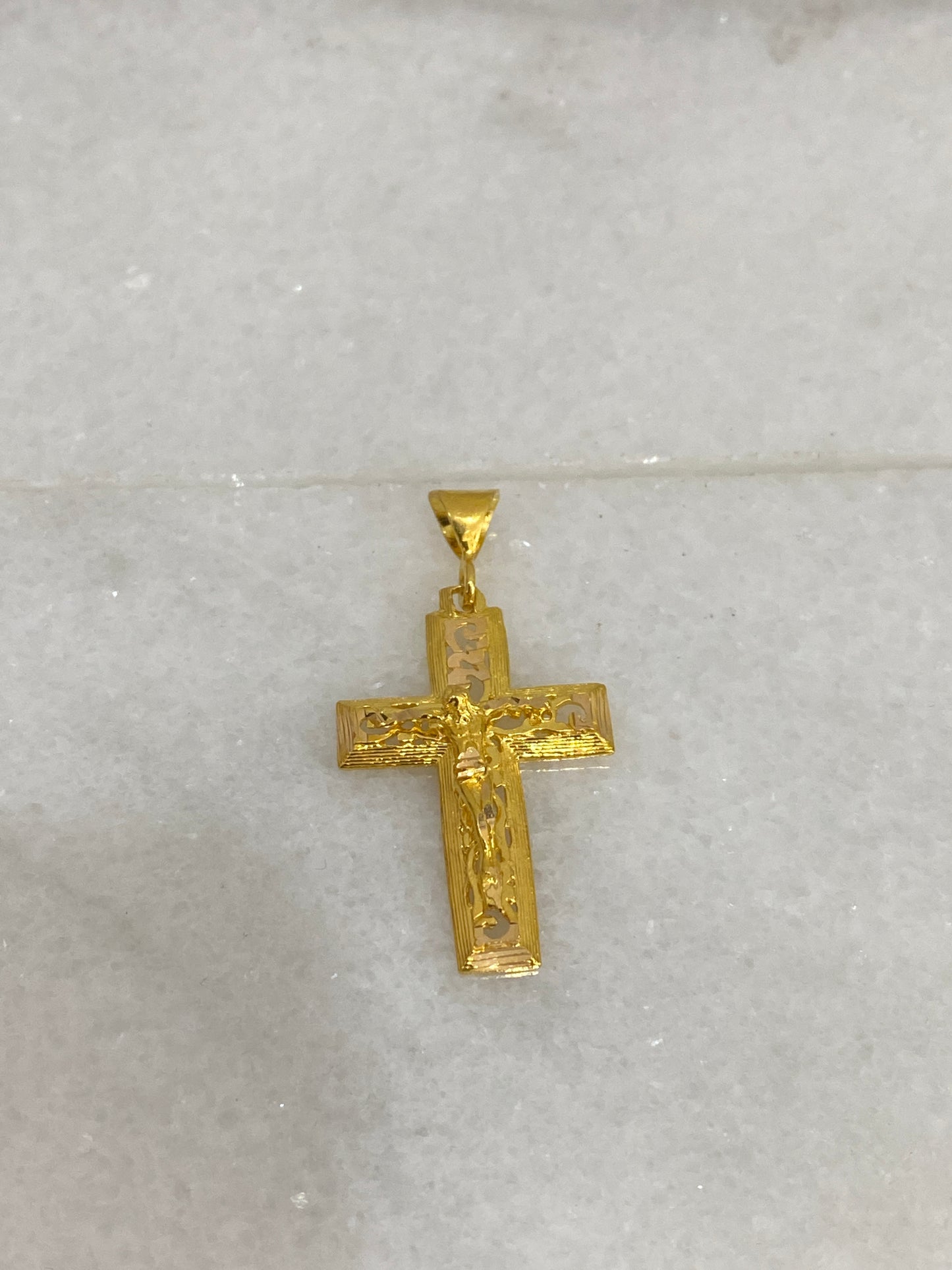 21k Gold Crucifix Cross pendant