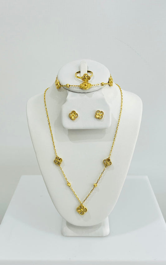 21k Gold Clover Set