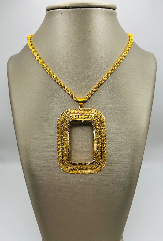 21k Gold Ounsa Frame Pendant