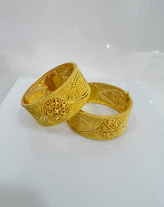 21k Gold Indian Wide Bracelets
