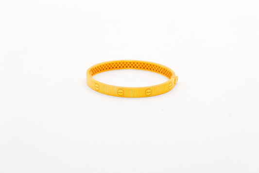 21K Gold Bangle Bracelet