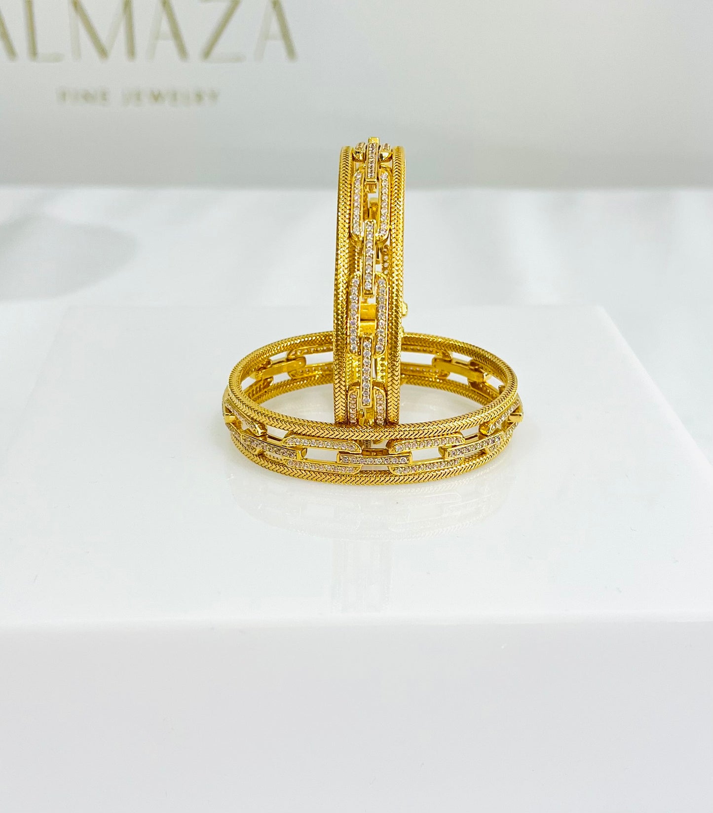 21k Gold Himo Link Cuff Bracelet