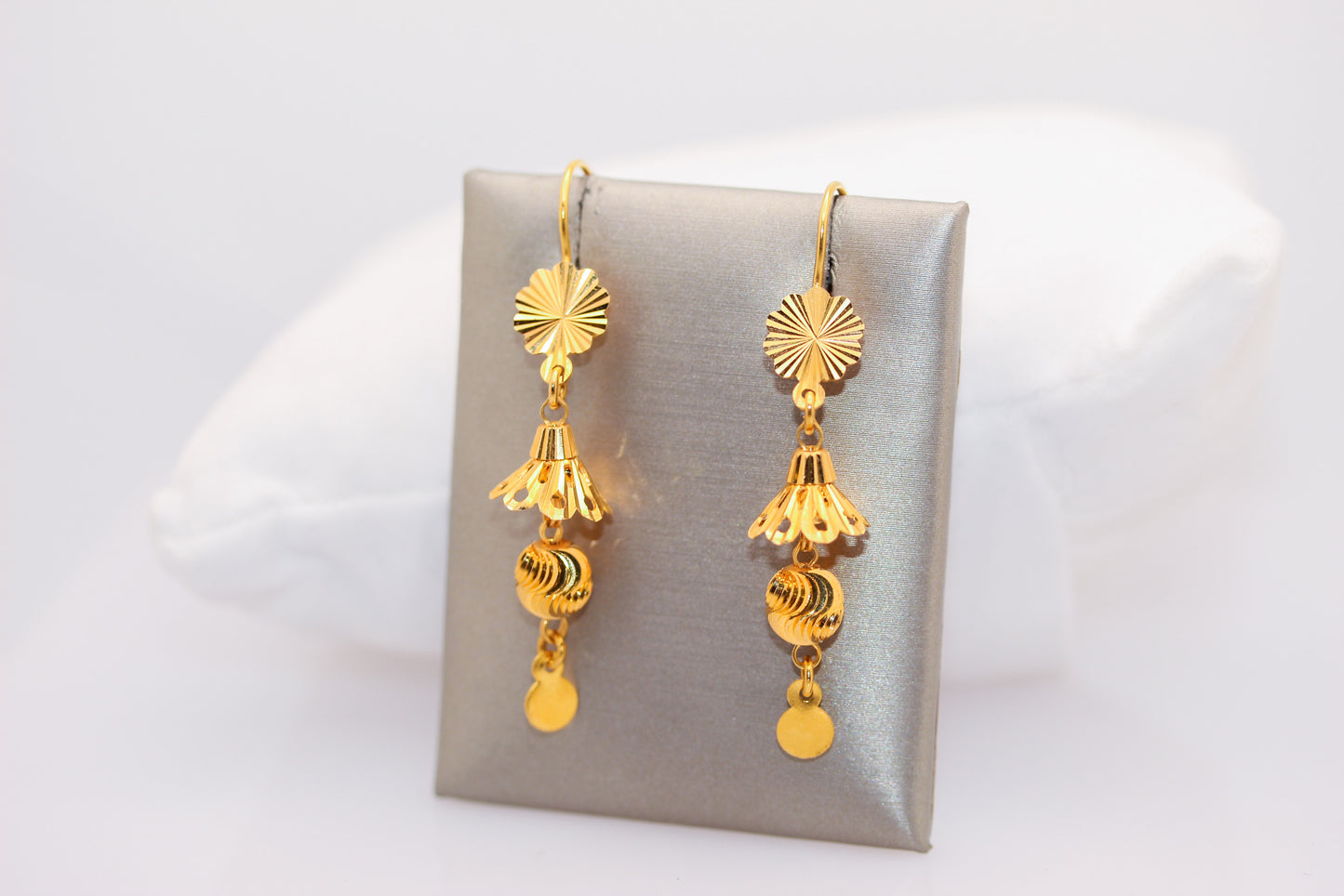 21k Gold Dangle Ball earrings