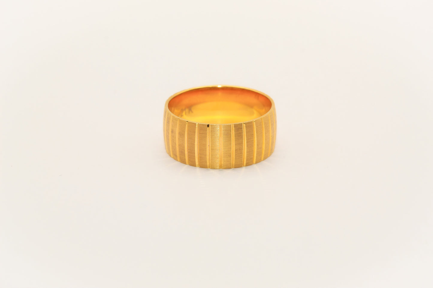 21K Gold Wide Comfort Fit Band