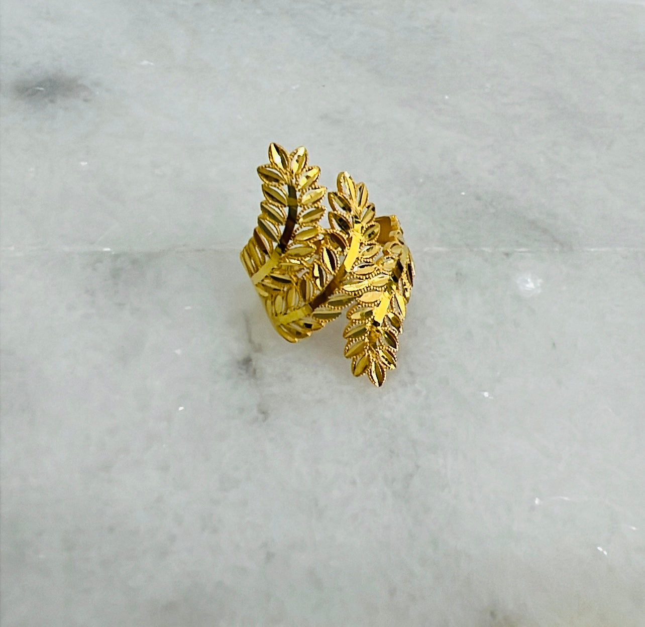 21k Gold Leaf Motif Ring