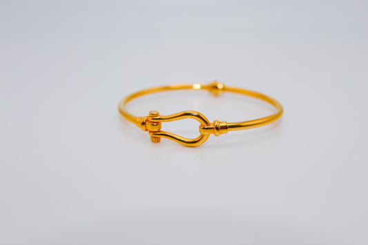 21k Gold Buckle  Bangle Bracelet