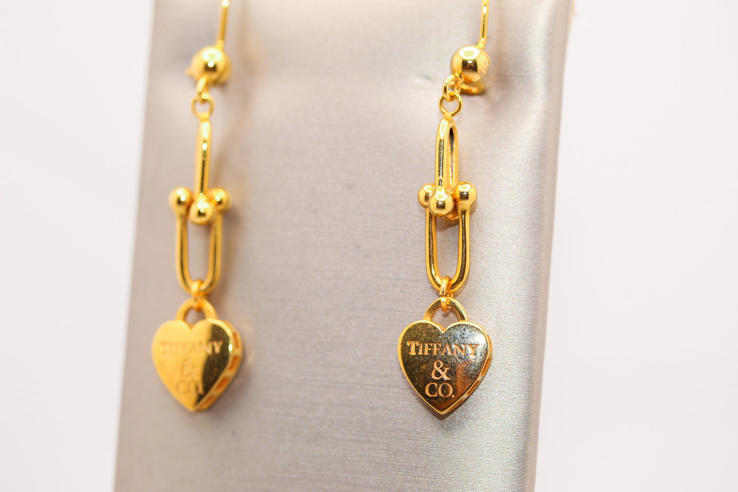 21k Gold Heart Dangle Earrings