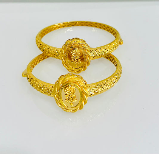 21k Gold Rose Bangle Bracelet