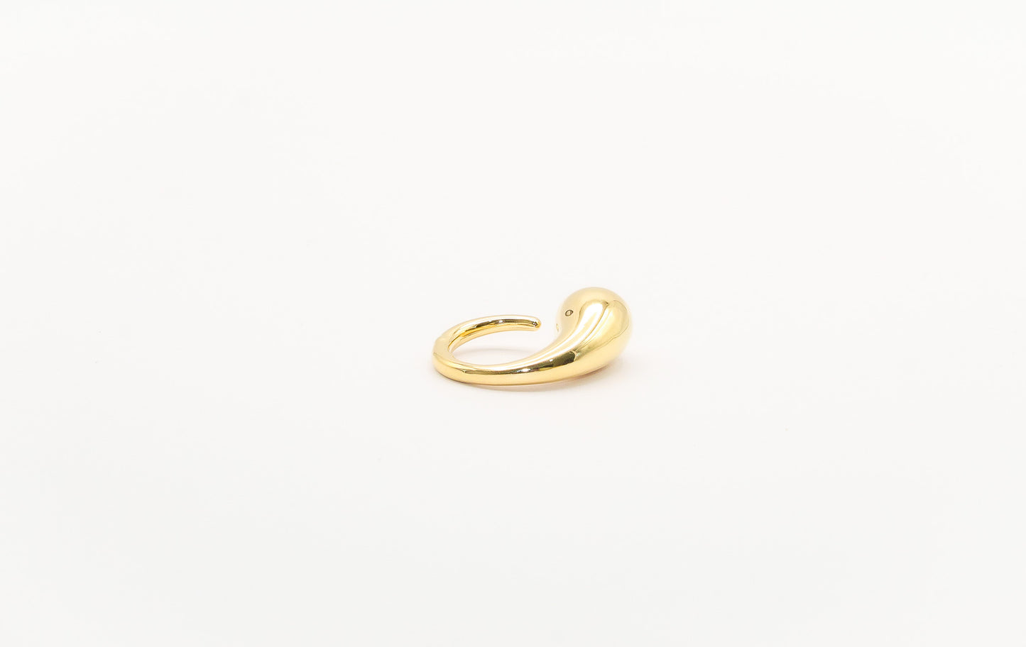 18K Gold Bold Tear Drop Ring