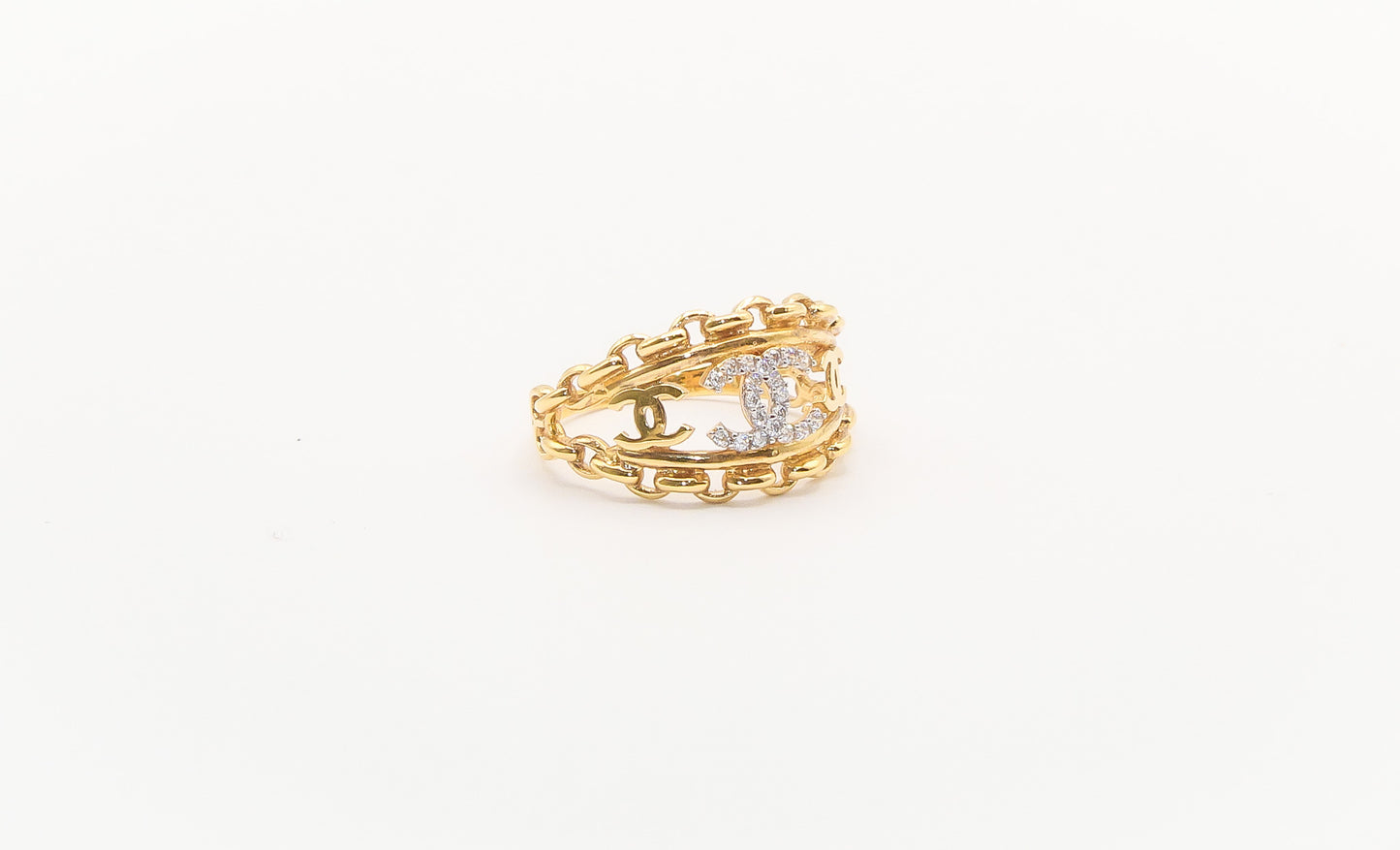18K Gold Exquisite Ring