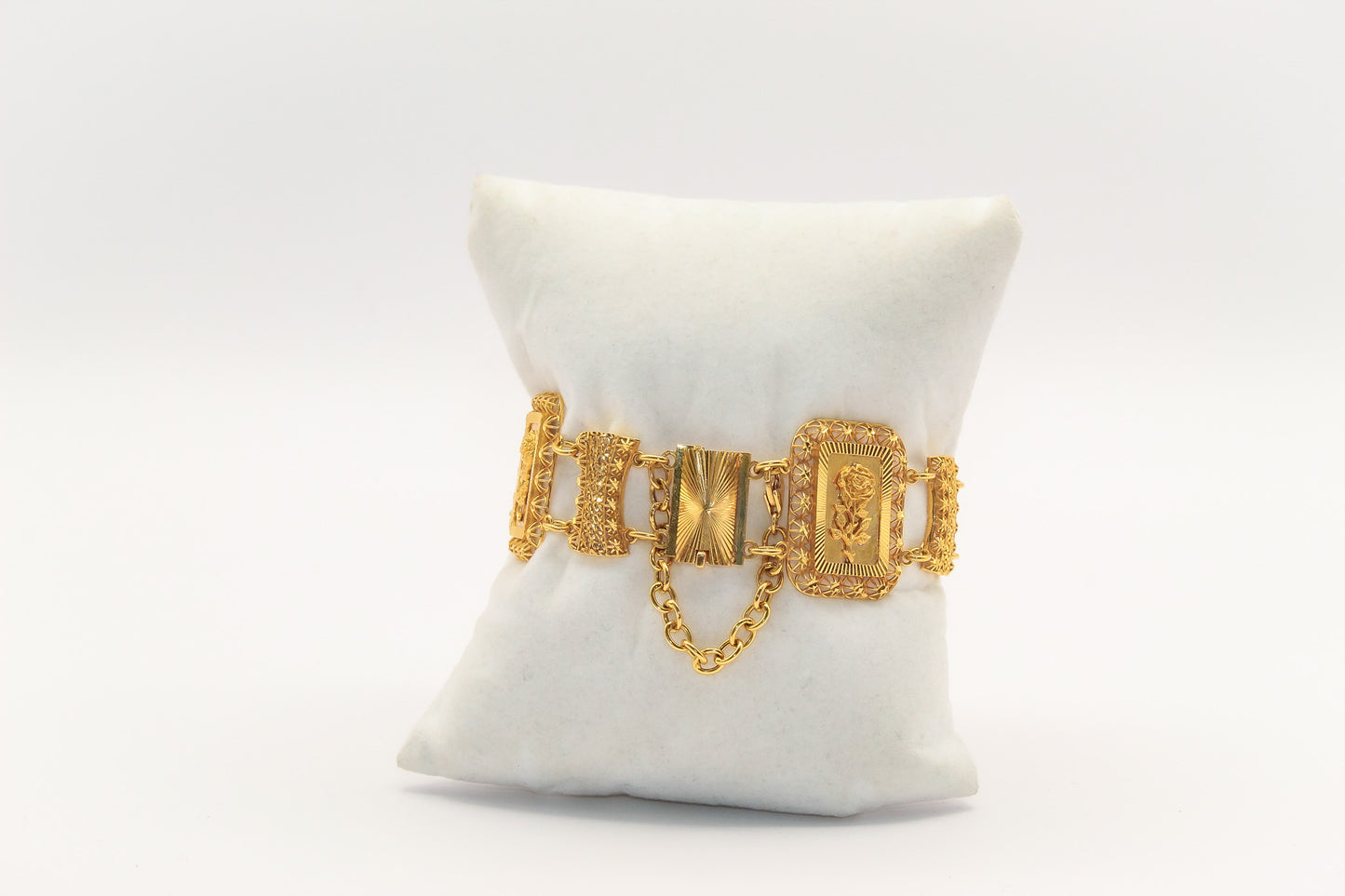 21K Gold Square Rose Bracelet