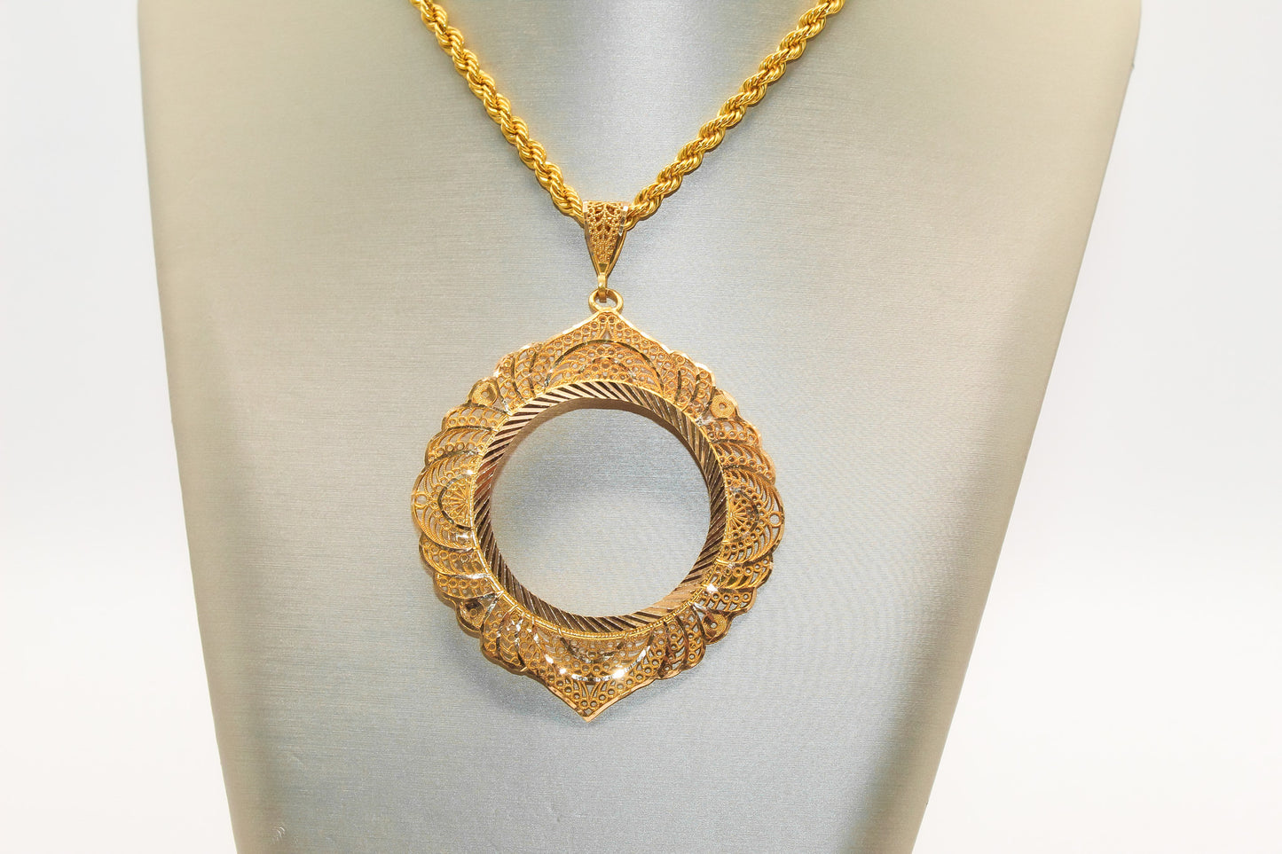 21K Gold Khamasiah Frame Pendant